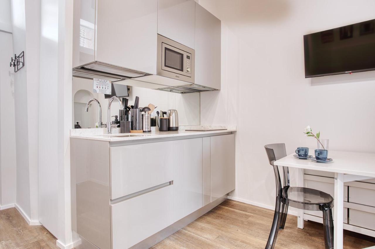 Apartamento Joivy Delightful 1-Bed Flat In The Centre Of Milán Exterior foto