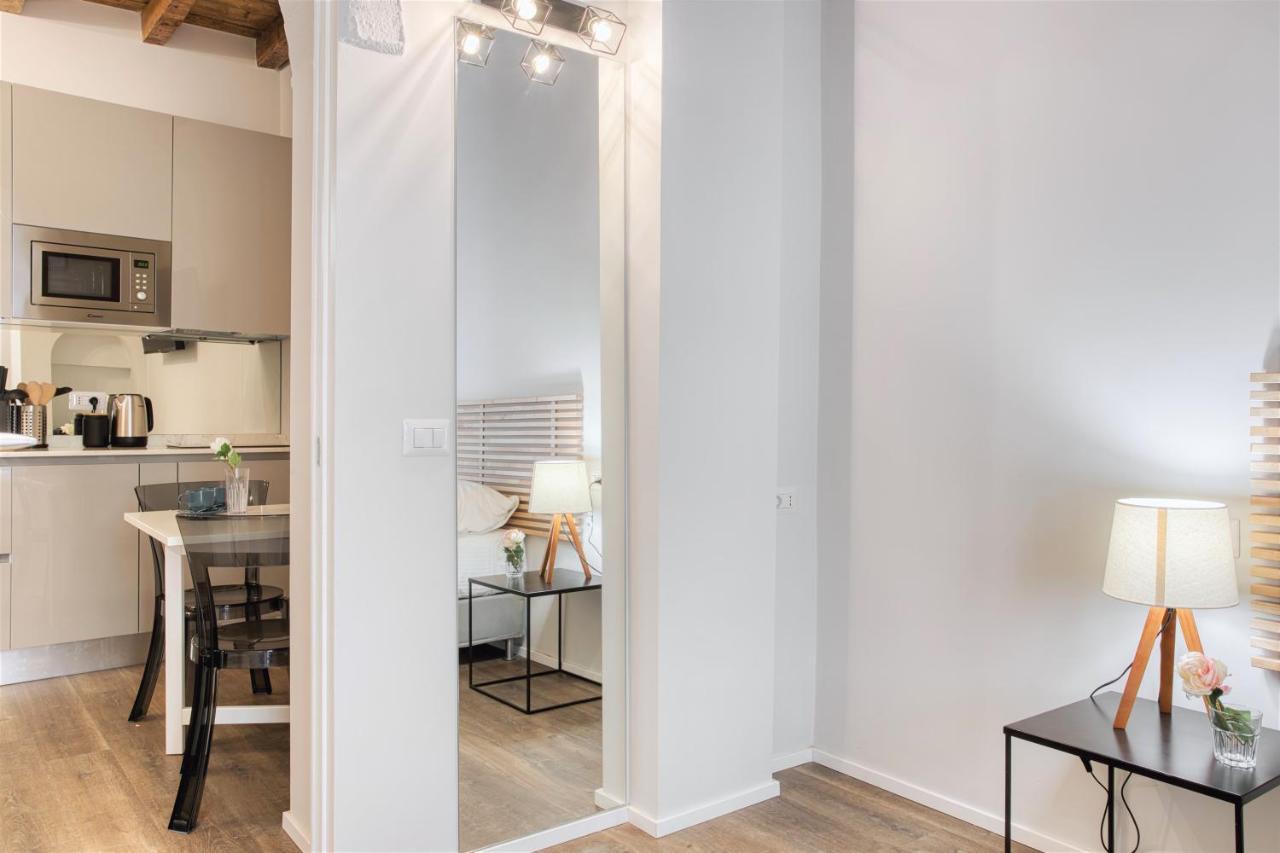 Apartamento Joivy Delightful 1-Bed Flat In The Centre Of Milán Exterior foto