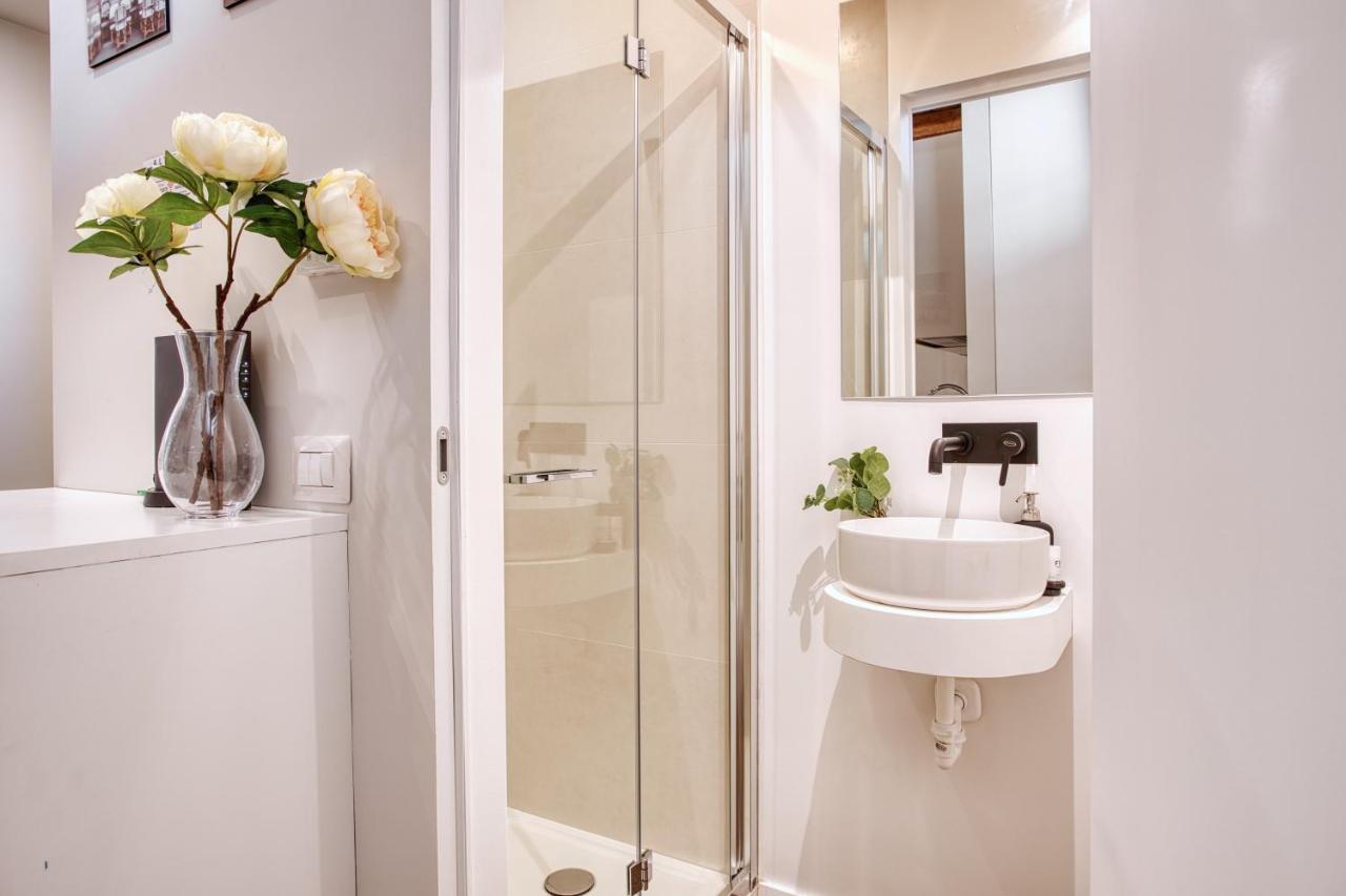 Apartamento Joivy Delightful 1-Bed Flat In The Centre Of Milán Exterior foto