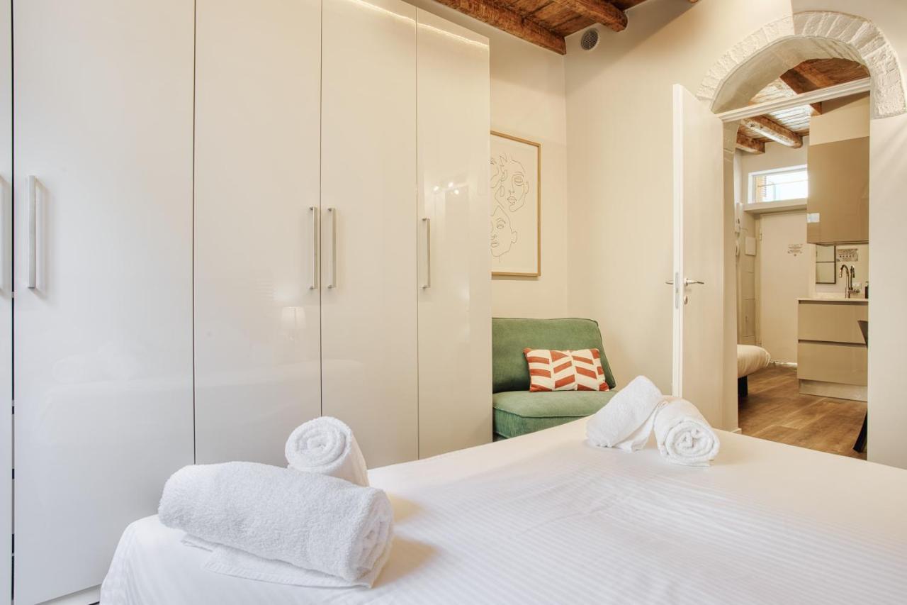 Apartamento Joivy Delightful 1-Bed Flat In The Centre Of Milán Exterior foto
